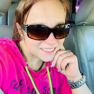 Meet your Posher, Lindsey